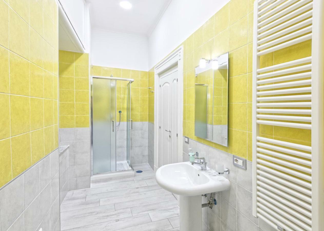 B&B Rest A Napoli Экстерьер фото