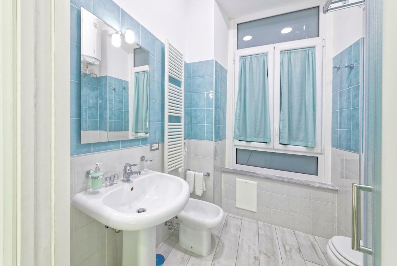 B&B Rest A Napoli Экстерьер фото